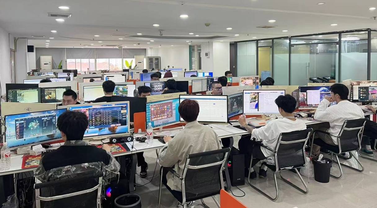 畅玩：畅享无限游戏无忧不朽情缘游戏平台百游