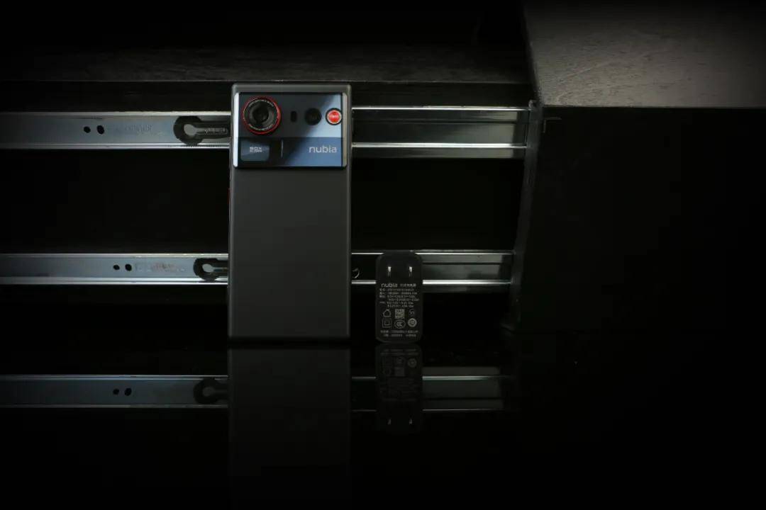 机”!努比亚 Z80 Ultra深度体验不朽情缘游戏手机版一台不妥协的“街拍游戏(图17) 机”!努比亚 Z80 Ultra深度体验不朽情缘游戏手机版一台不妥协的“街拍游戏(图17)